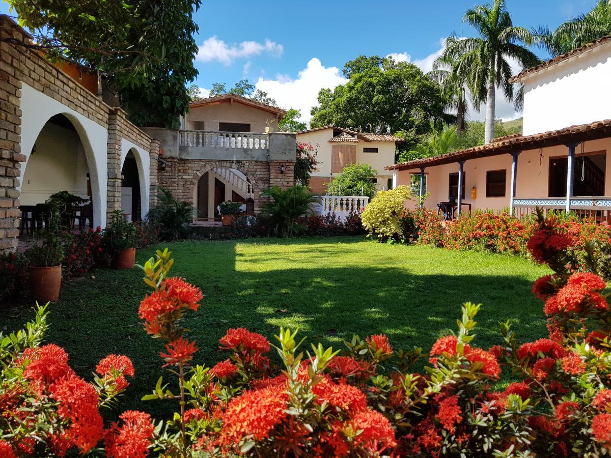 Hotel Y Restaurante Bienmesabe Santa Fe de Antioquia Exterior photo