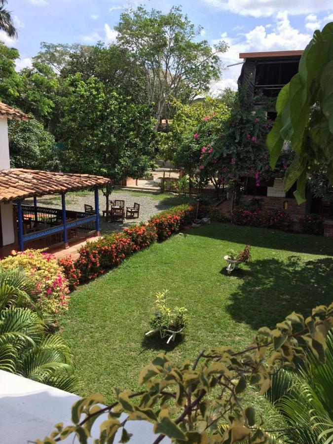 Hotel Y Restaurante Bienmesabe Santa Fe de Antioquia Exterior photo